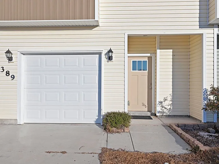 389 Frisco Way — Photo 3