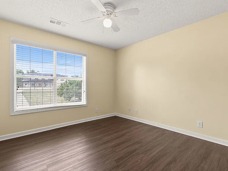 7187 Williams Rd — Photo 9