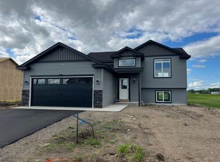 250 9th St SW, Rice, MN 56367