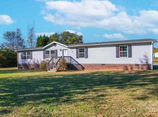 8422 Dogwood Dr, Kannapolis, NC 28081