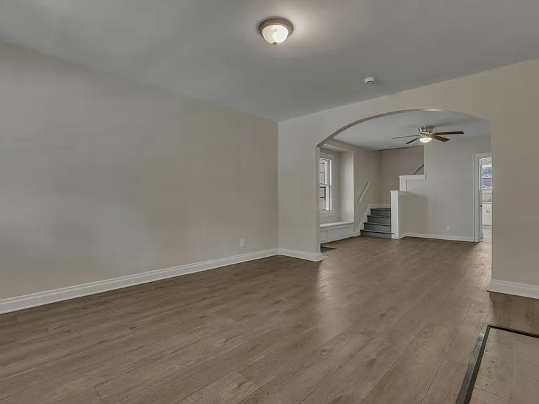 43-45 N Chase Ave — Photo 7