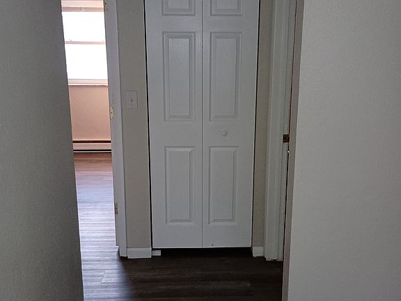 3rd image of 1117 Lewis St #9