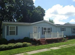 409 S Selkirk St, Schaller, IA 51053