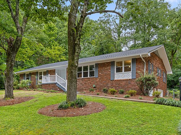 2nd image of 316 Green Gorge Rd
