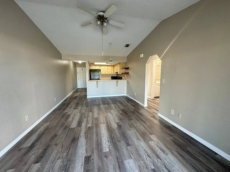 829 Gleason Pkwy — Photo 12