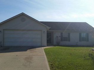 104 Henrietta Dr, Avilla, IN 46710