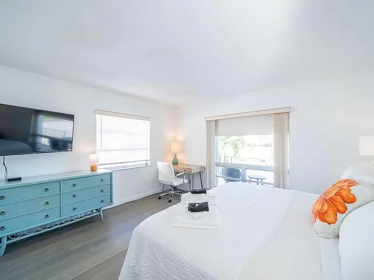 6 Lucerne Ave #3 — Photo 13