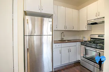 Rented by Next Door Realty NYC