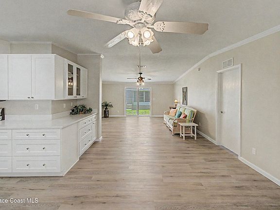 3rd image of 436 Horseshoe Bend Cir #192