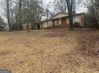 2364 Price Dr, Macon, GA