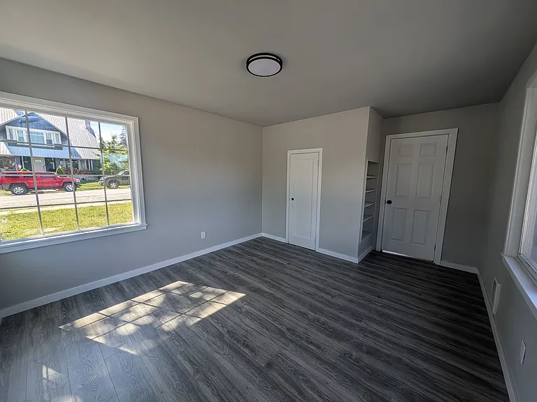 518 S Scott Ave — Photo 7