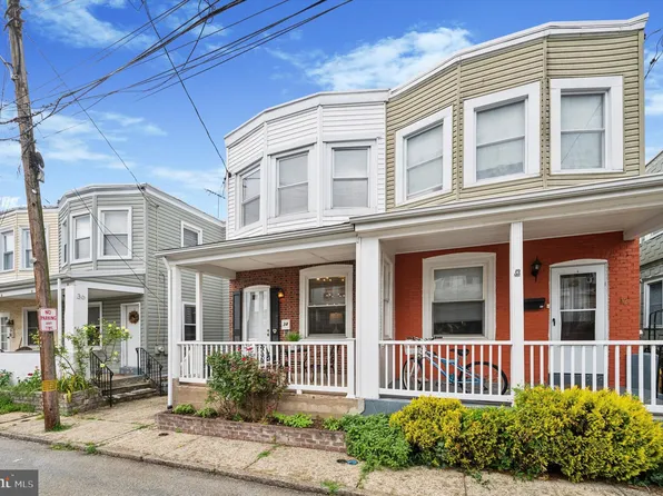 34 S Cricket Ter, Ardmore, PA 19003
