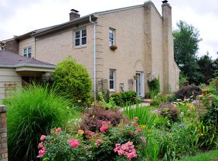 1137 Moorefield Hill Ct SW, Vienna, VA 22180