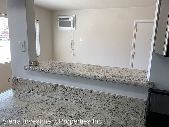 4th image of 441 W Spazier Ave APT C