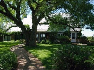 115 Cold Spring Point Rd, Southampton, NY 11968