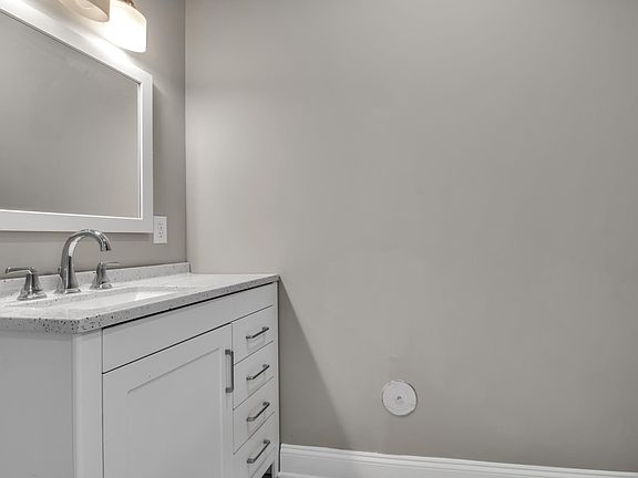4th image of 531 Virginia St #201
