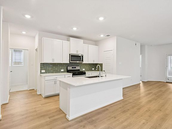 3rd image of 11418 Dark Amethyst Dr