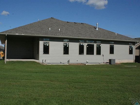 5th image of 3309 Stoney Brook Trl