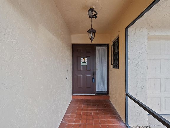 5th image of 3242 SW Bobalink Way