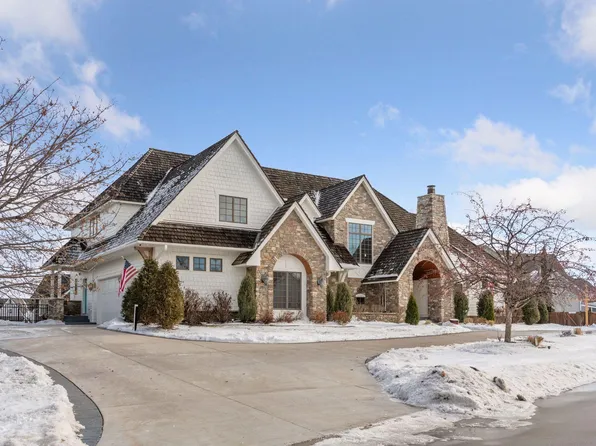 9787 Sky Ln, Eden Prairie, MN 55347