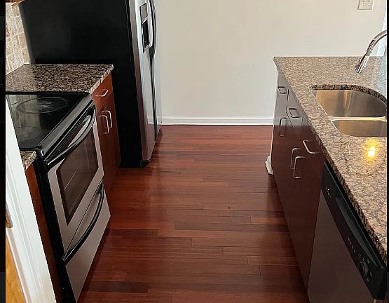 2nd image of 898 Oak St SW Unit 3227