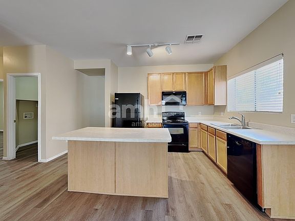 4th image of 9376 N Grasshopper Dr