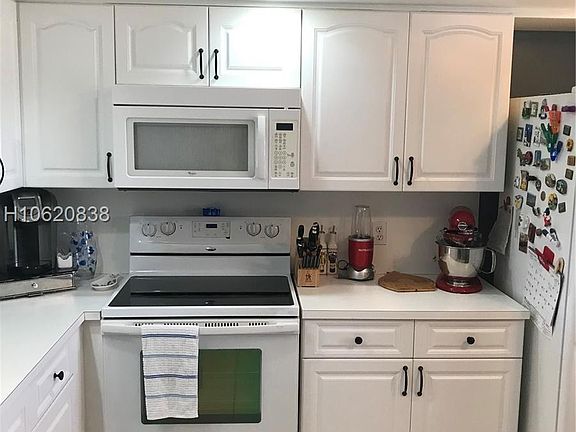 4th image of 300 SW 130th Ter APT 307B