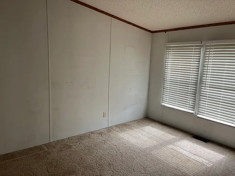 3951 S Mentor Ave #12 — Photo 16