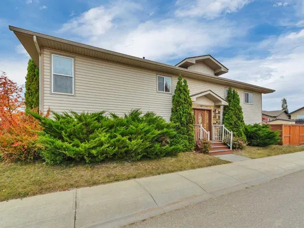 340 E Timothy Dr, Red Deer, AB T4P 0L1