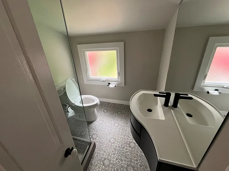 72 Howard Ave — Photo 9