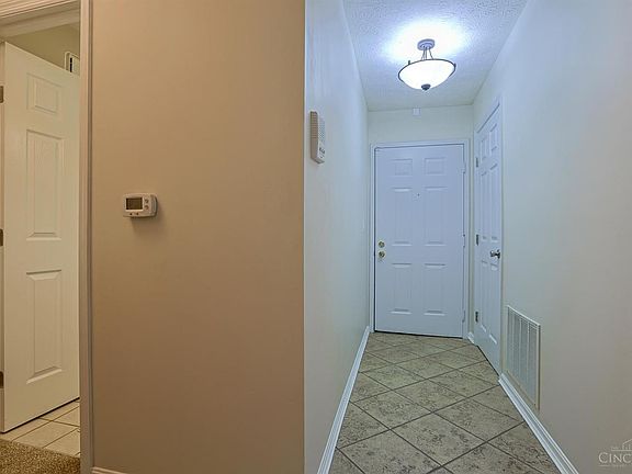 3rd image of 7394 Ridgepoint Dr APT 2