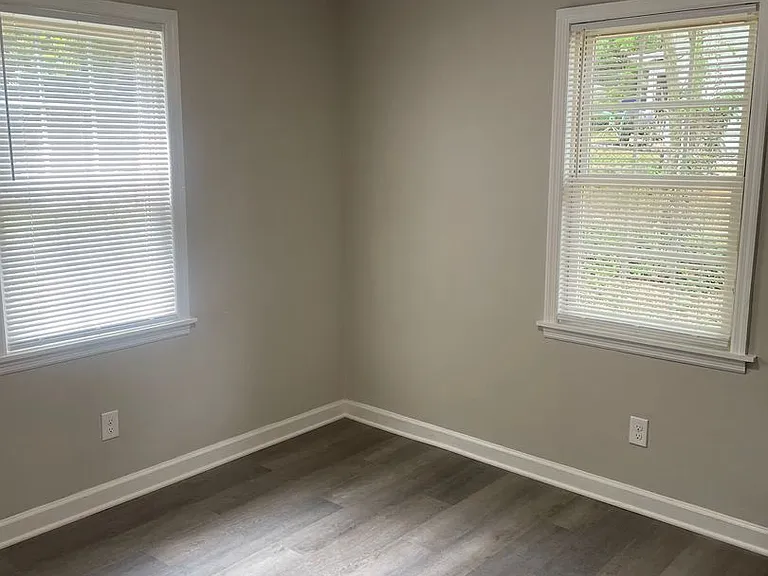 2040 Thurmond St — Photo 7