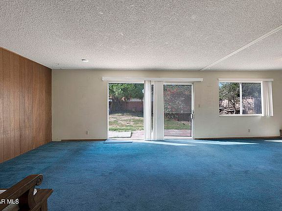 5th image of 2042 Kasten St