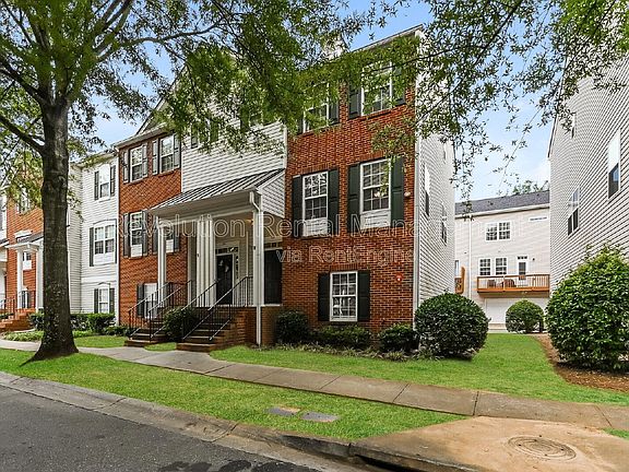 5th image of 212 Village Square Dr