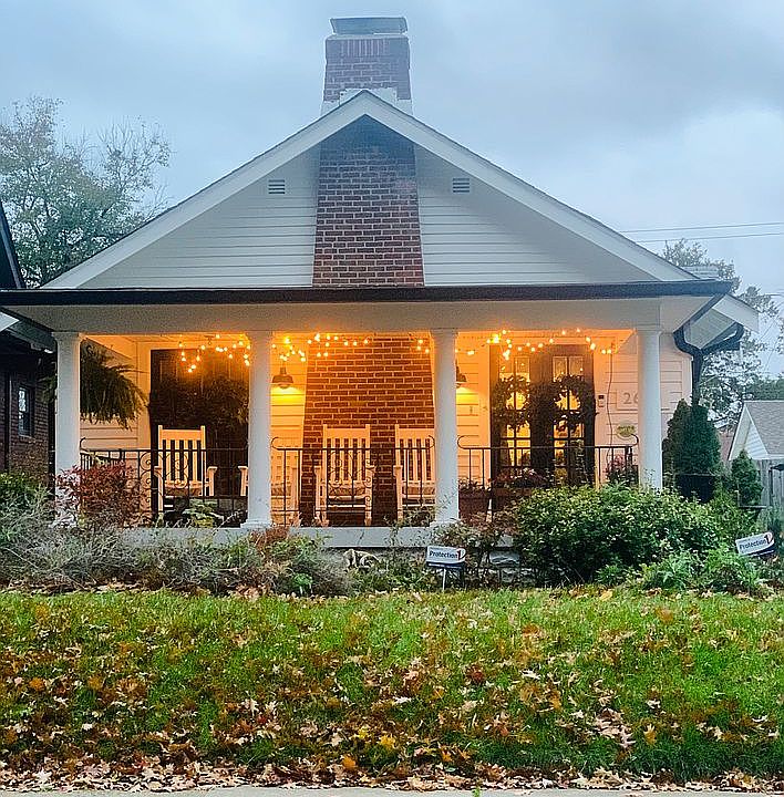 2nd image of 2624 Napoleon St