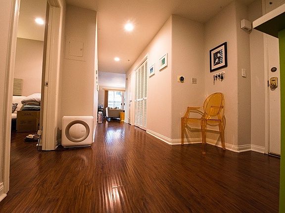 5th image of 1182 Wellesley Ave