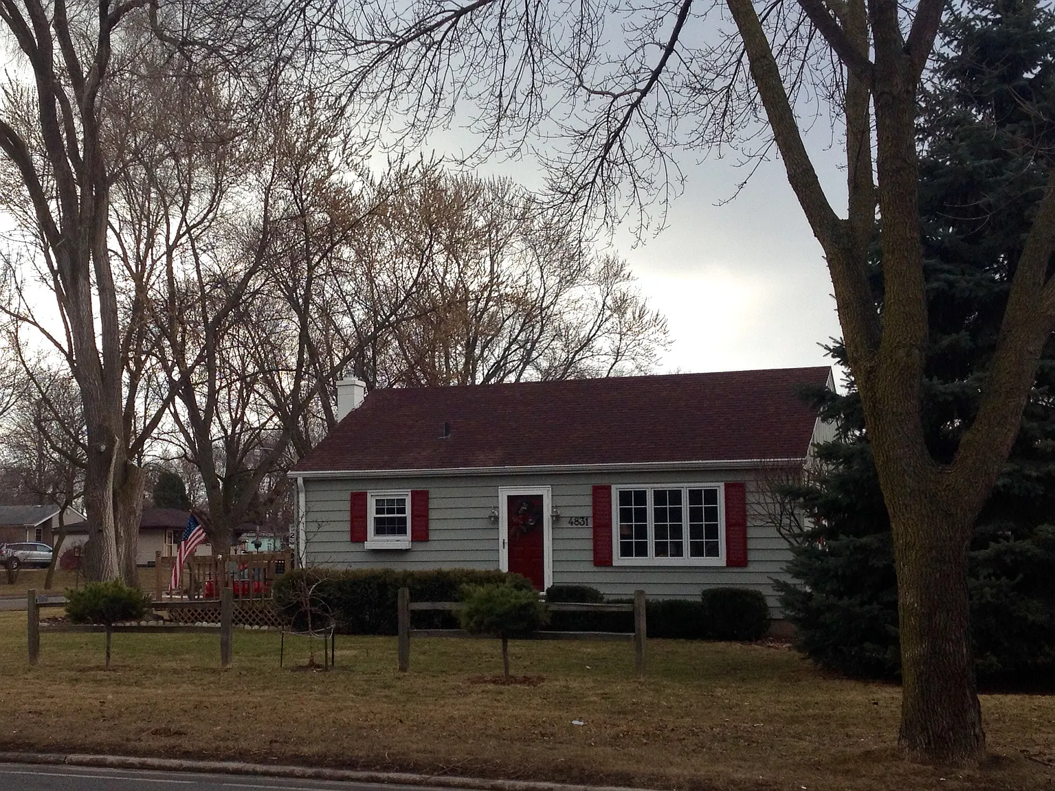 4831 W Good Hope Rd photo 1