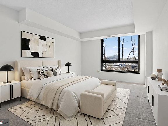 5th image of 1808 Old Meadow Rd APT 1105