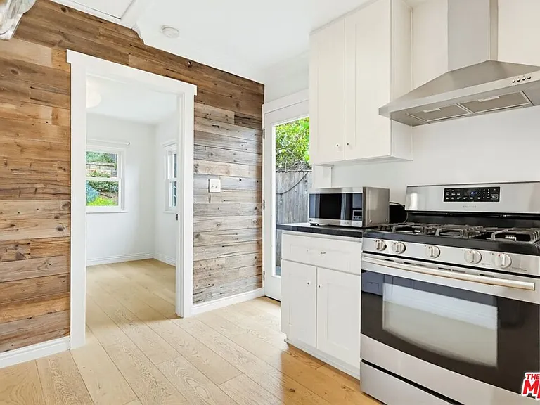 1020 N Avenue 51 — Photo 13