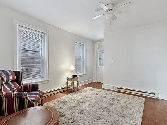 4th image of 33 E High St #11350924
