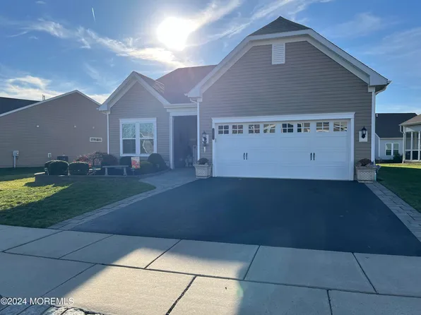 35 Bromley Lane, Manchester, NJ 08759