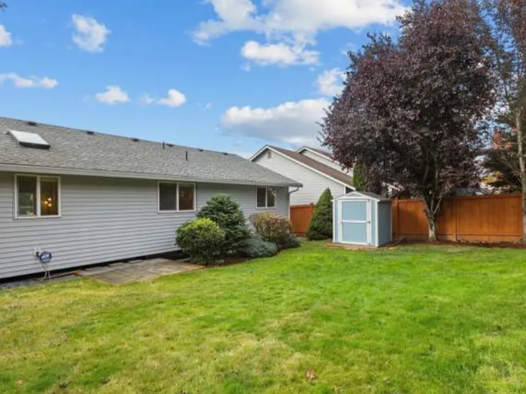 5113 61st Dr NE — Photo 10