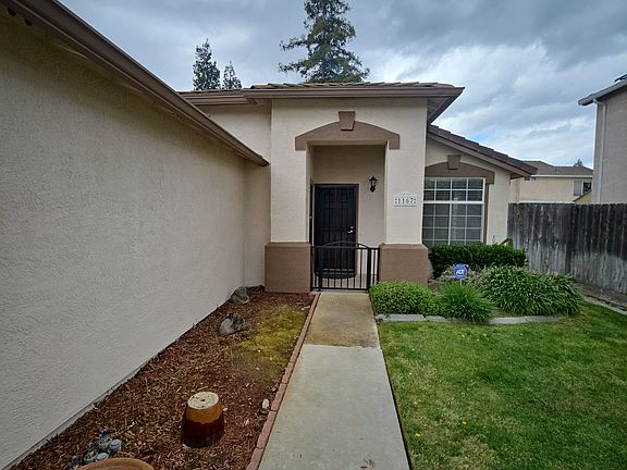 3rd image of 1167 Cherry Oak Ln