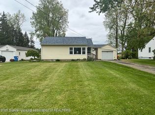 510 Dean Dr, Owosso, MI 48867