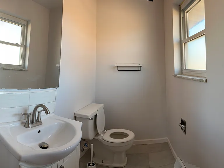 1580 Grandview Dr — Photo 12