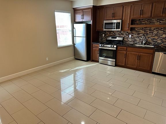 2nd image of 729 W Esplanade Dr #729