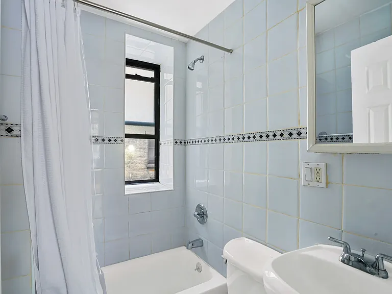 15 W 107th St #1 — Photo 3
