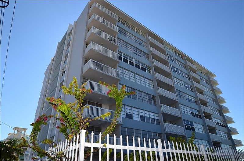 1st image of 2016 Bay Dr APT 401