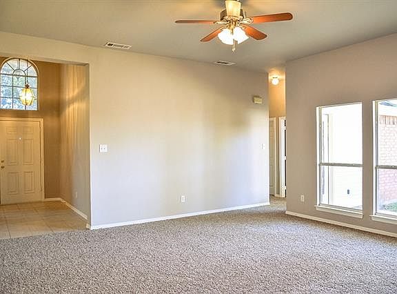 4th image of 3712 Muirfield Dr