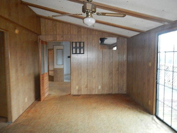 3rd image of 125 Wildwood Ln